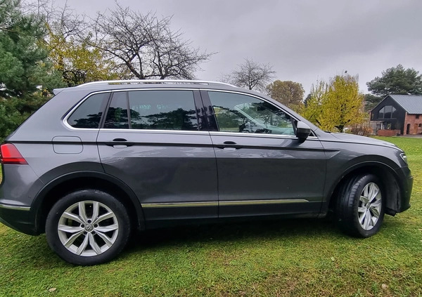 Volkswagen Tiguan cena 94200 przebieg: 154000, rok produkcji 2017 z Miłakowo małe 562